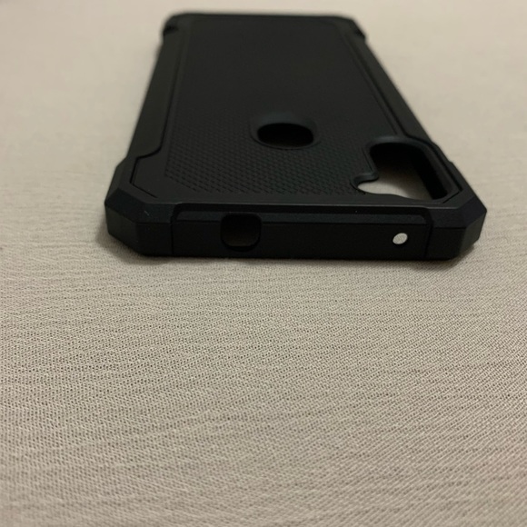 Samsung Galaxy A11 | Tuff Rugged Protective Case Metro by T-Mobile - Picture 4 of 13